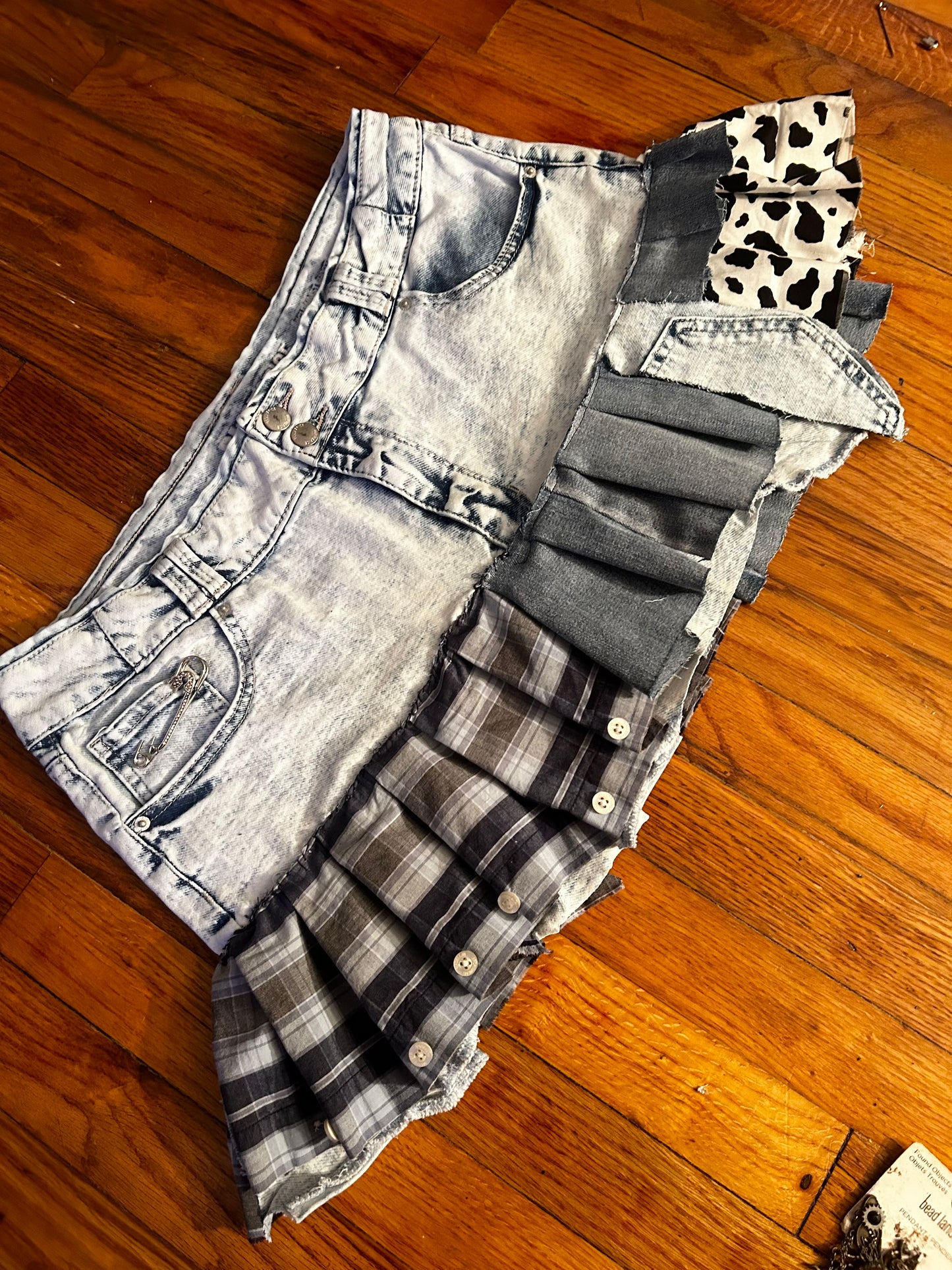 Plaid light washed skirt 🤍